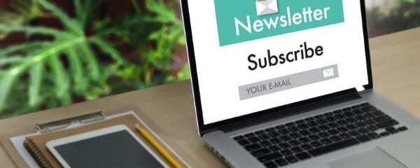 RoHa Arts Fotografie - Fotograf aus Bremen 11 Aufgeklappter Laptop mit Anmeldung für den Newsletter von RoHa Arts Fotografie - Fotograf aus Bremen